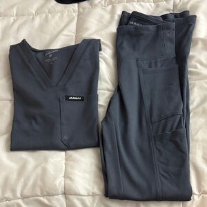 Jaanuu Charcoal Scrub Ensemble